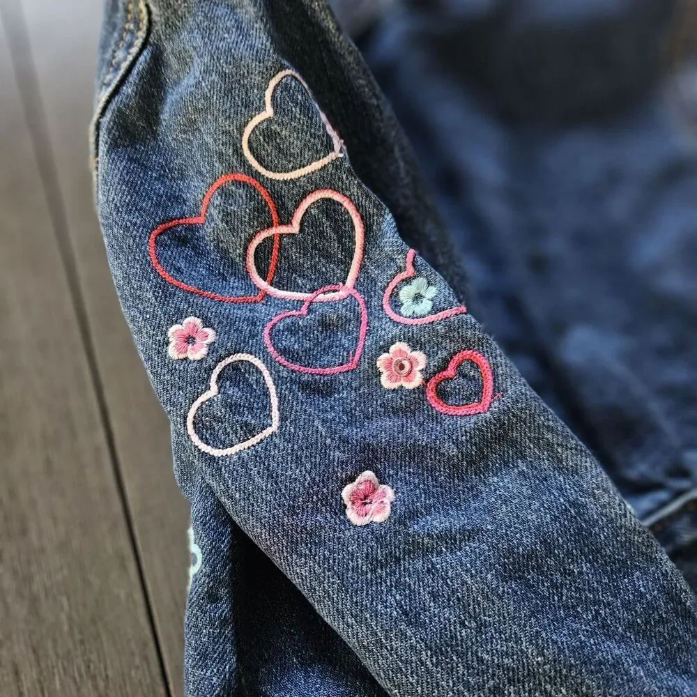 GAP Kids Jean Jacket Girls Size XXS 3 Embroidered Hearts Love Rhinestones
